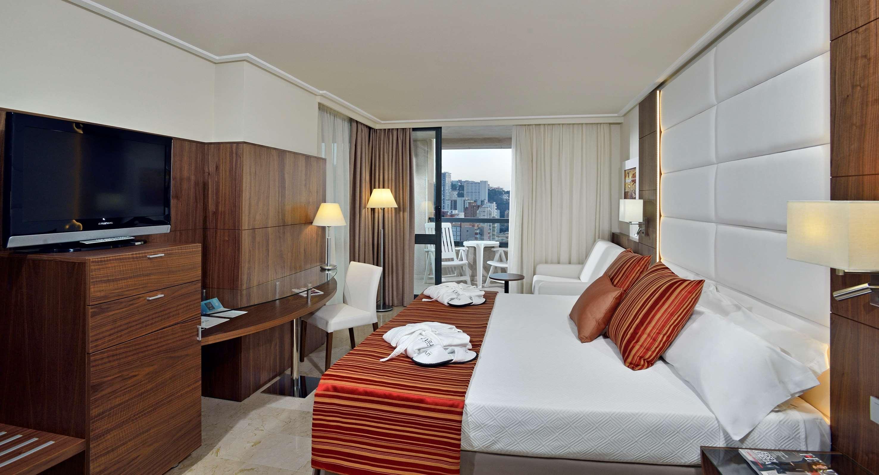 เมเลีย เบนิดอร์ม Hotel ภายนอก รูปภาพ